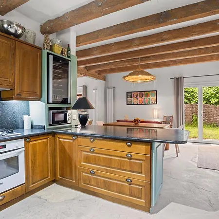 La Maison Leon Holiday home *