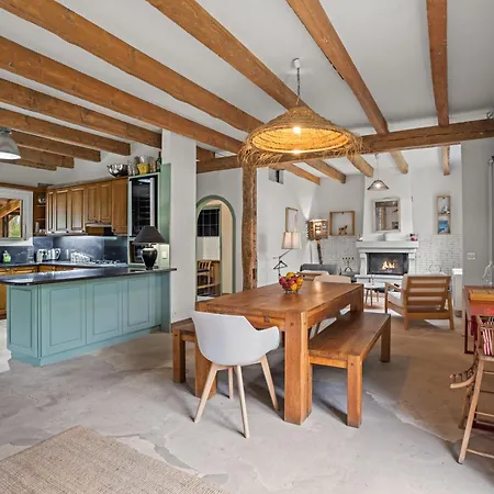 La Maison Leon Holiday home *